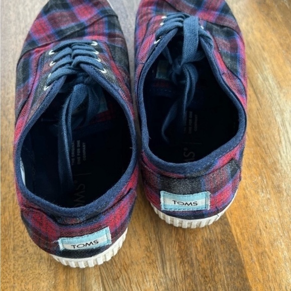 Toms Dark Red Blue Plaid Low Top Lace Up Platform - Women’s US 6.5 - Picture 1 of 5
